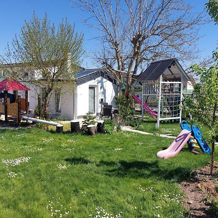 Chalet Im Spiel- Und Obstgarten Keidelheim Buitenkant foto